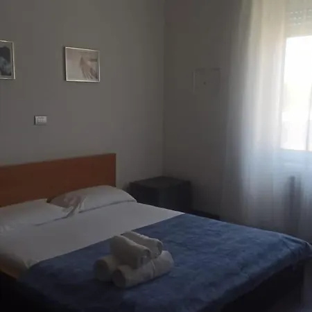 15 Min From The Cathedral, Spacious, Bright, Elevator, Wi-fi Lejlighed