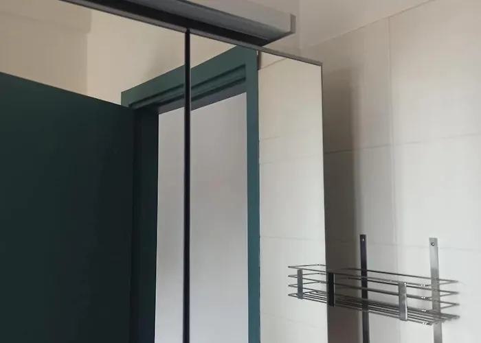 15 Min From The Cathedral, Spacious, Bright, Elevator, Wi-fi Apartmán Milán