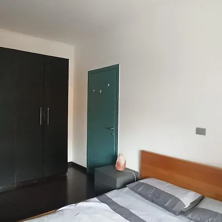 15 Min From The Cathedral, Spacious, Bright, Elevator, Wi-fi Appartement *