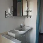 Appartement 15 Min From The Cathedral, Spacious, Bright, Elevator, Wi-fi